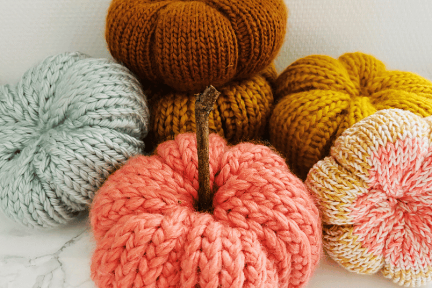 Free knitting pattern: pumpkin