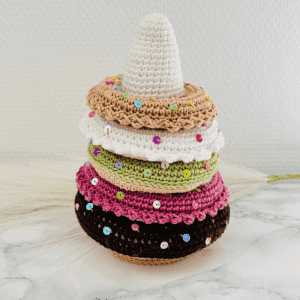 Gehaakte donut stapeltoren